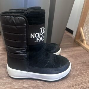 The North Face Black Winter Boots
